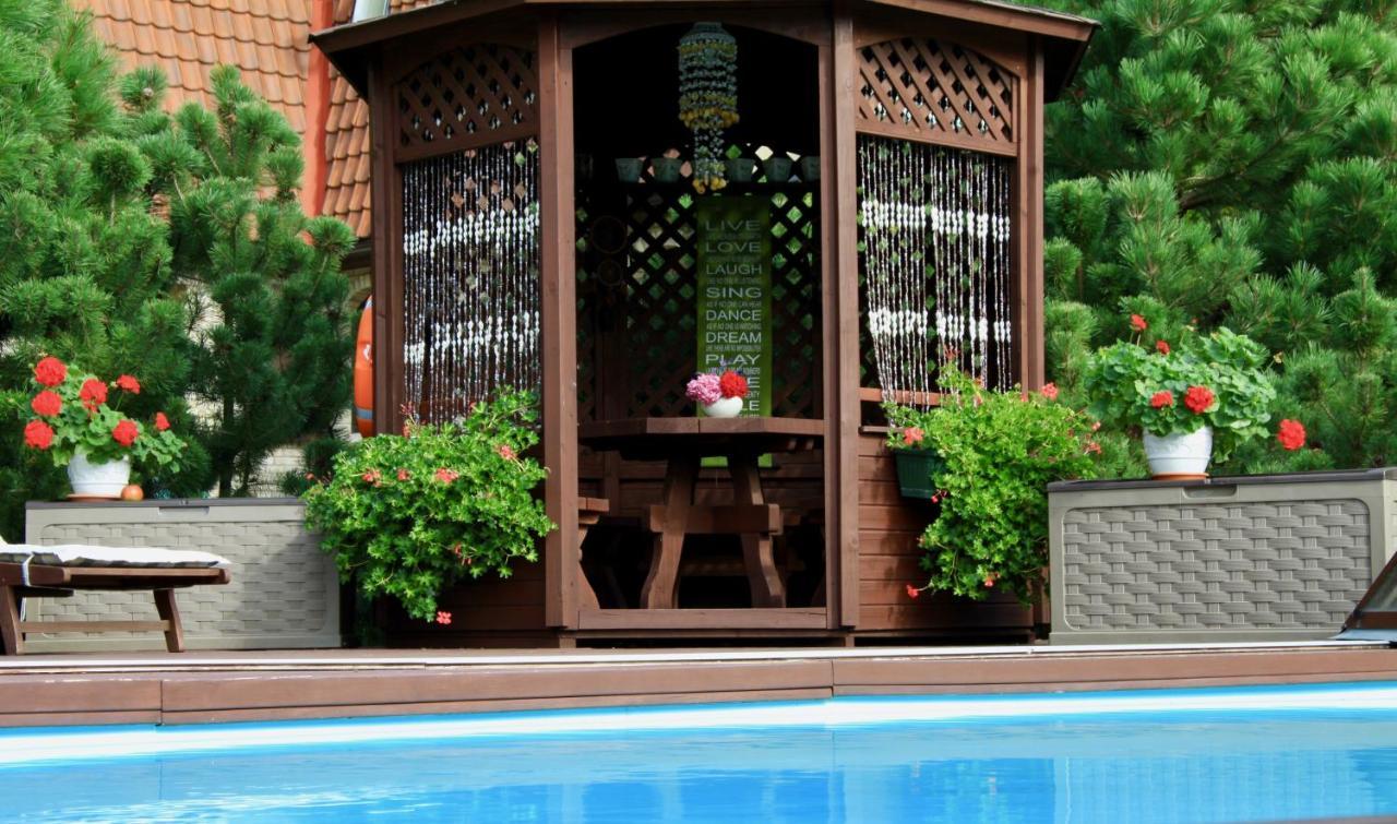 Boutique Vila Artemide Паланга Екстериор снимка